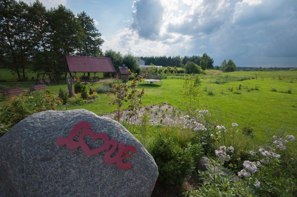 Pensjonat Agroturystyczny Pod Modrzewiem Bed and Breakfast Florczaki Esterno foto