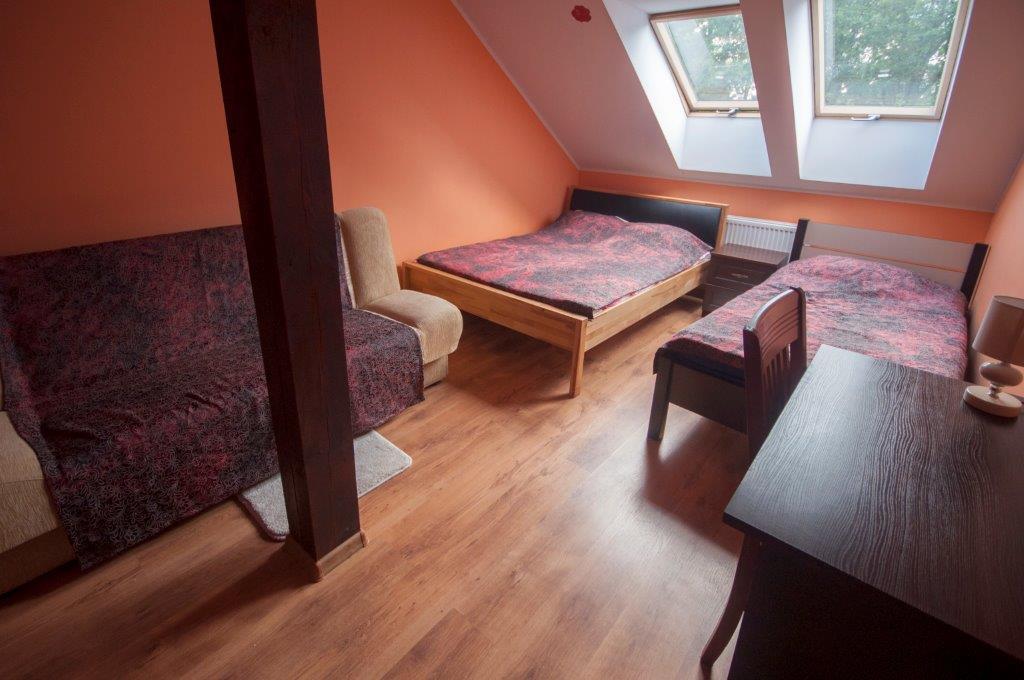 Pensjonat Agroturystyczny Pod Modrzewiem Bed and Breakfast Florczaki Esterno foto